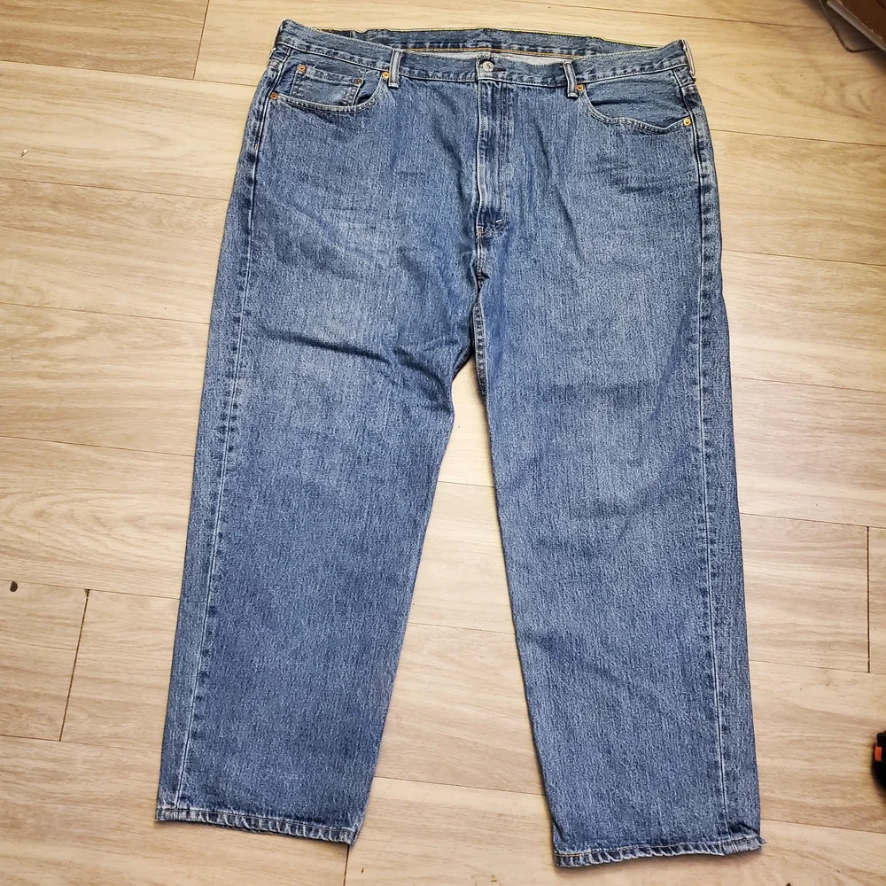 Levis excellent no